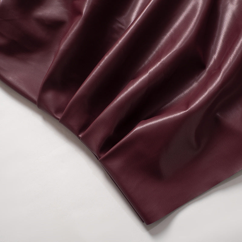Blusa Couro Burgundy Assimétrica